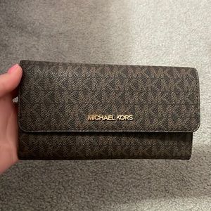 Michael kors tri fold wallet